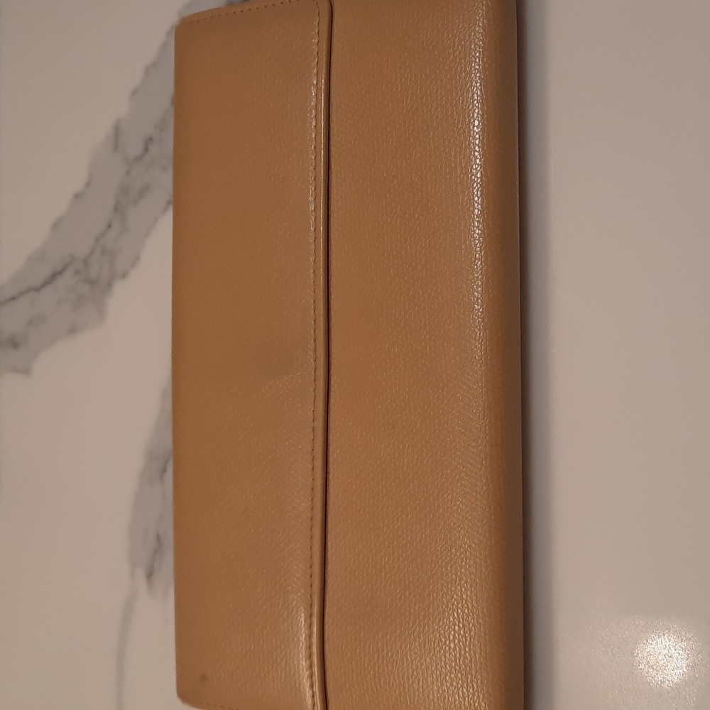 Authentic chanel wallet - Picture 3 of 10